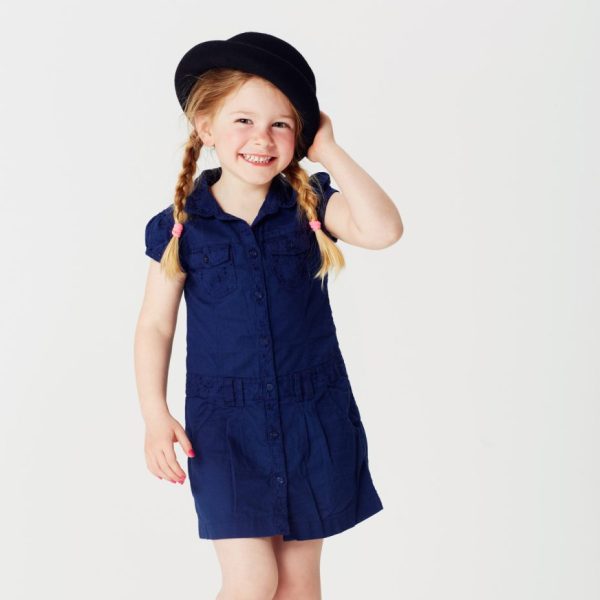 girl-wearing-blue-outfit Girl Outfit